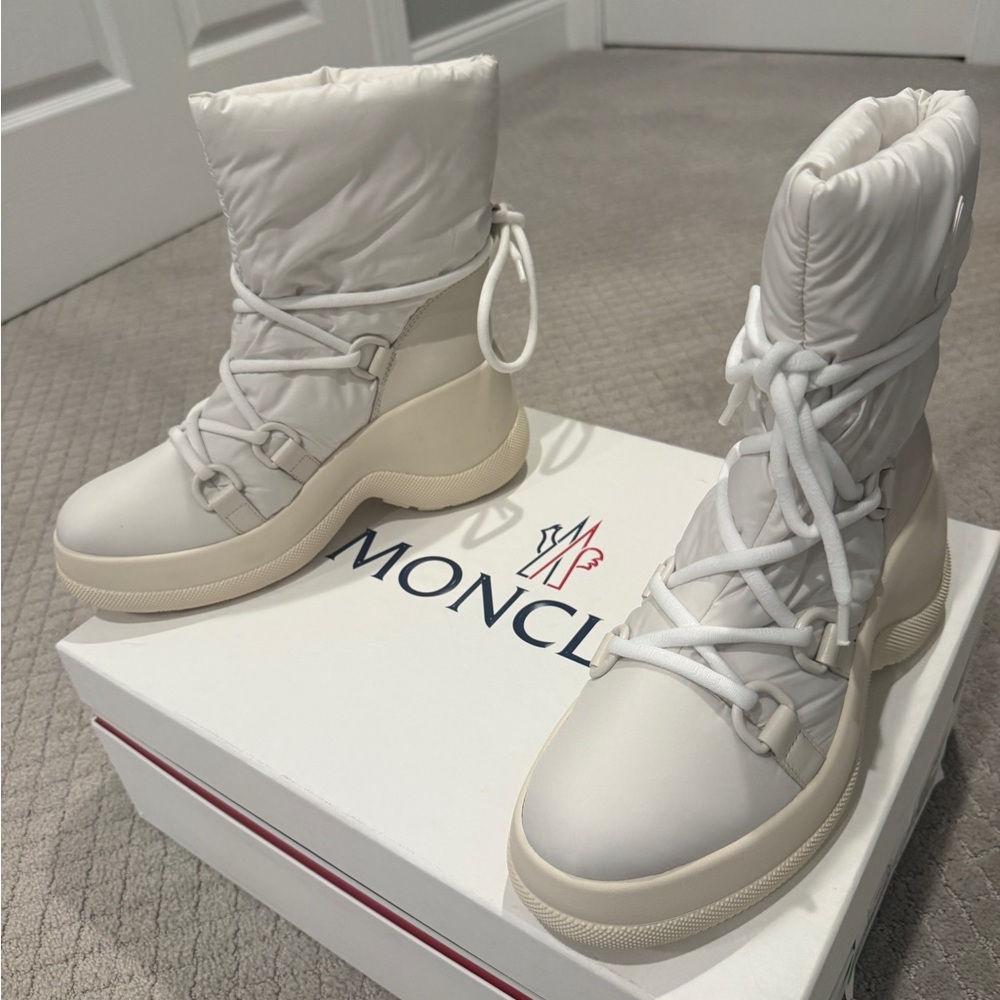 Moncler Women's White Winter Boots